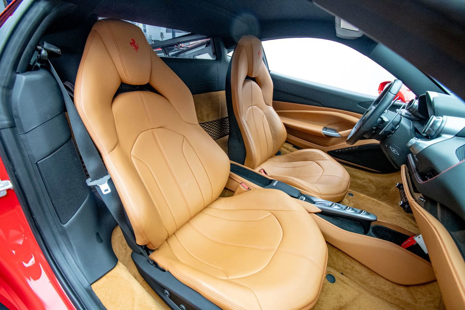 Used 2022 Ferrari F8 Tributo image 12