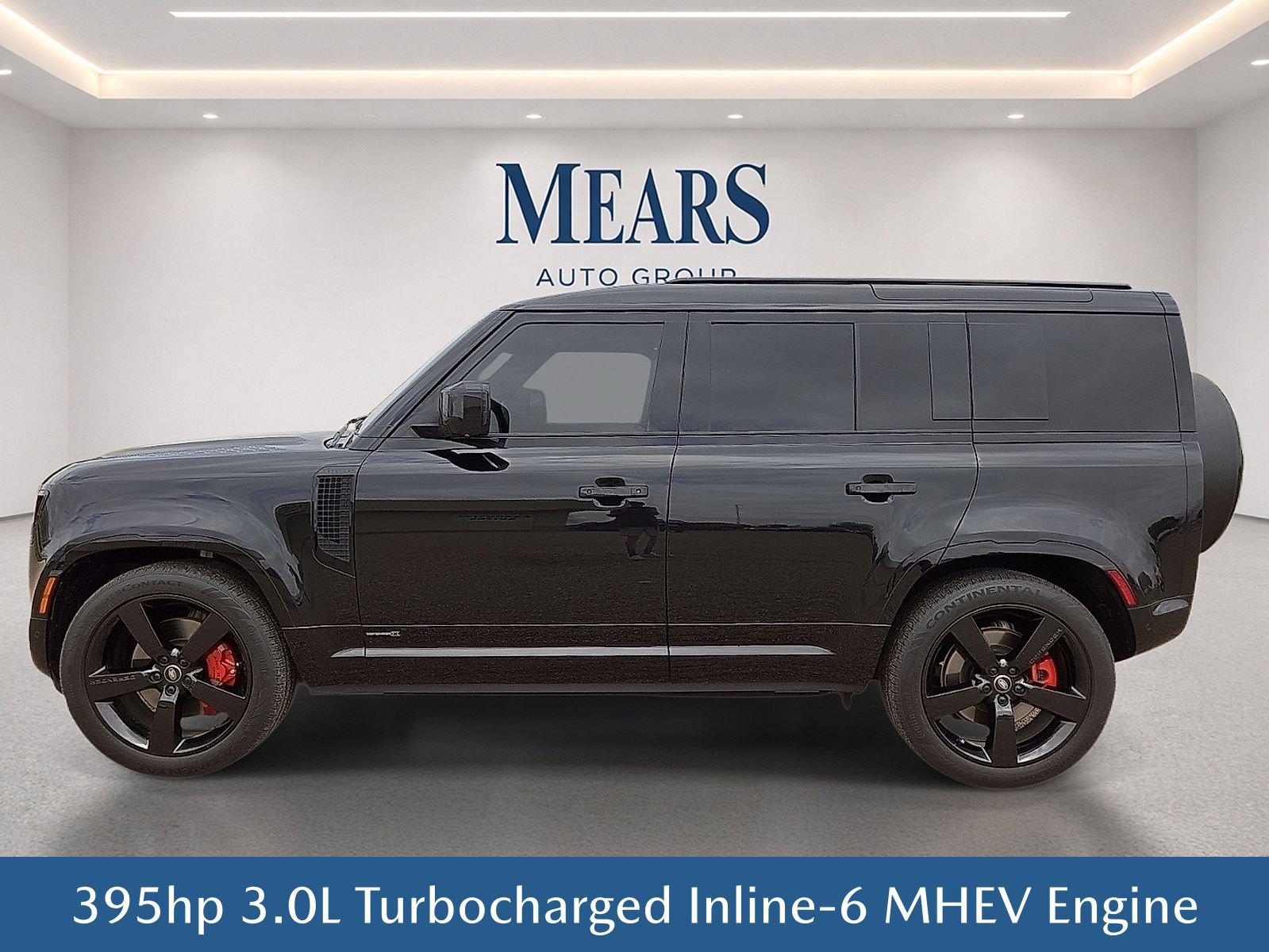 Used 2025 Land Rover Defender 110 X AWD/4WD image 3