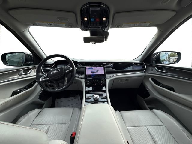 Used 2022 Jeep Grand Cherokee Overland w/ Adv Protech Group III image 21