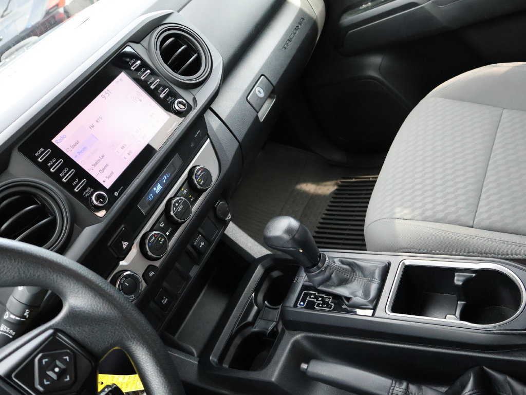 Used 2023 Toyota Tacoma SR AWD/4WD image 18
