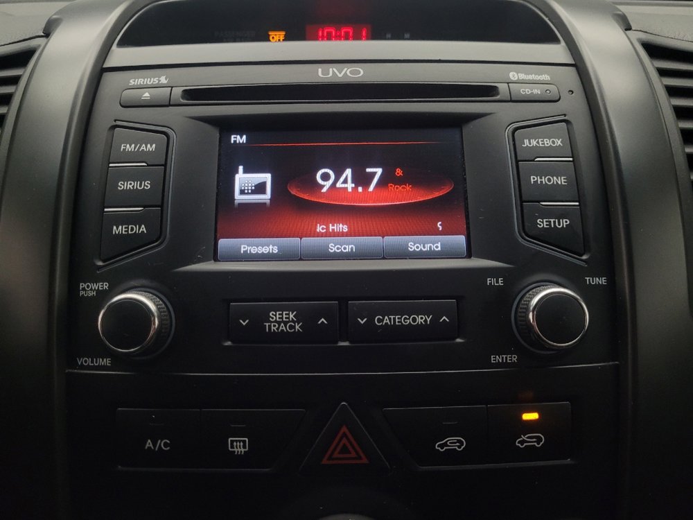 Used 2013 Kia Sorento LX w/ Convenience Pkg image 25