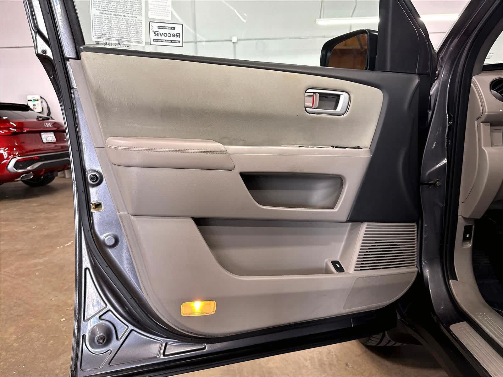 Used 2014 Honda Pilot EX image 24