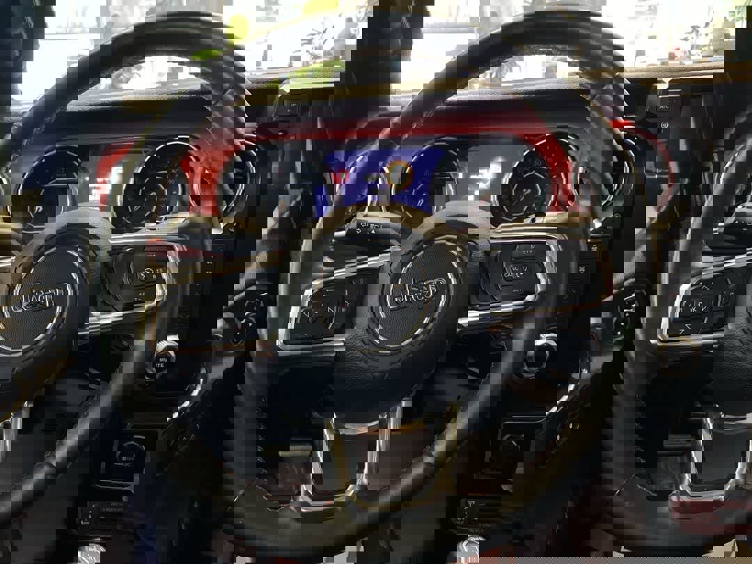 Used 2018 Jeep Wrangler Unlimited Rubicon image 16