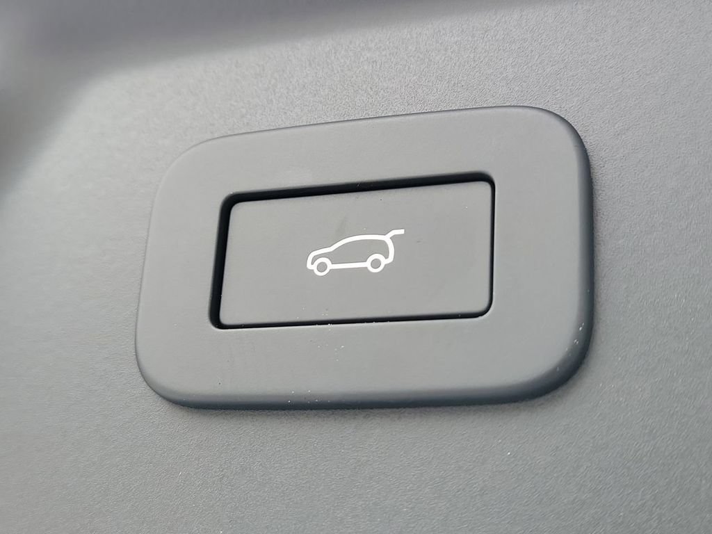 New 2026 Land Rover Range Rover Velar Dynamic SE AWD/4WD image 12