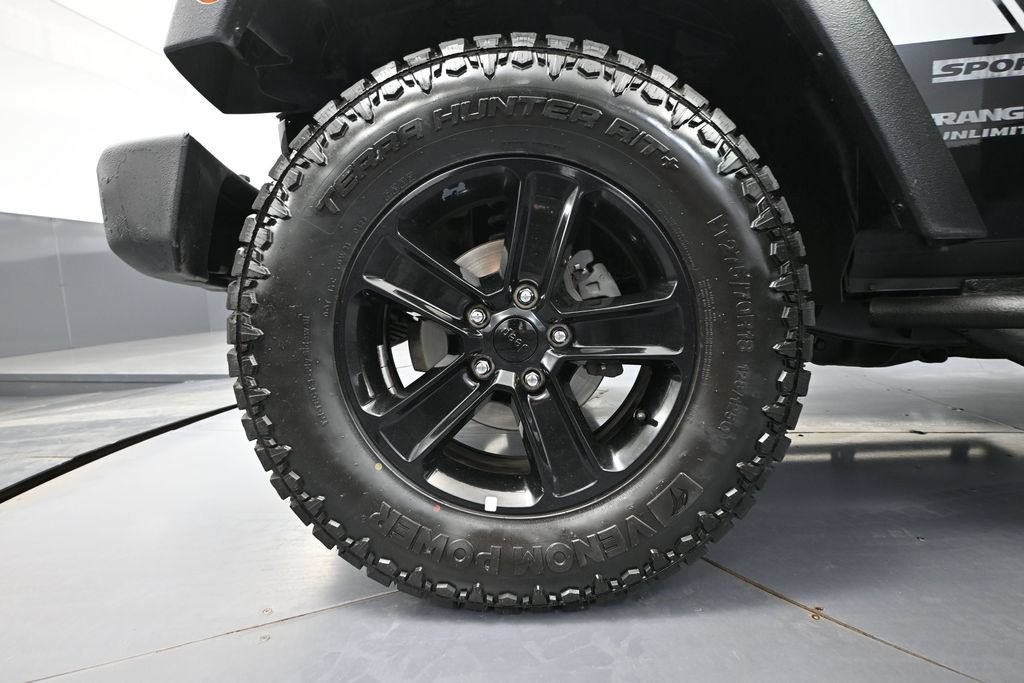 Used 2016 Jeep Wrangler Unlimited Sport AWD/4WD image 14