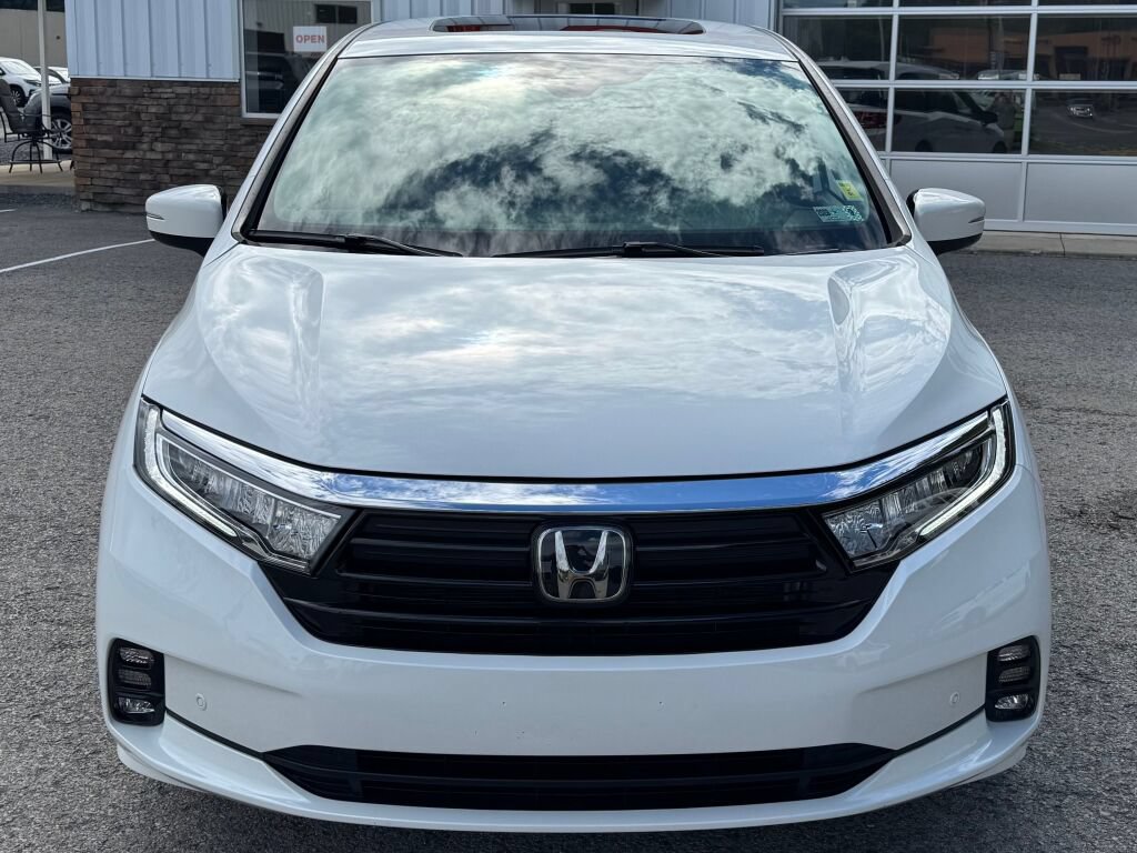 Used 2021 Honda Odyssey Elite image 2