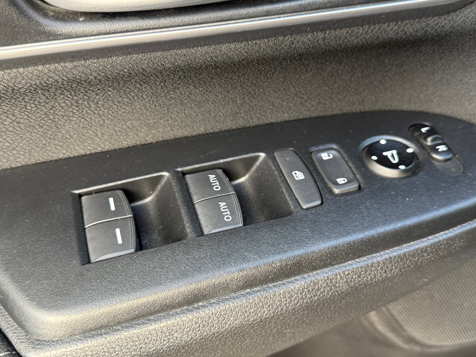 Used 2021 Honda CR-V EX image 17