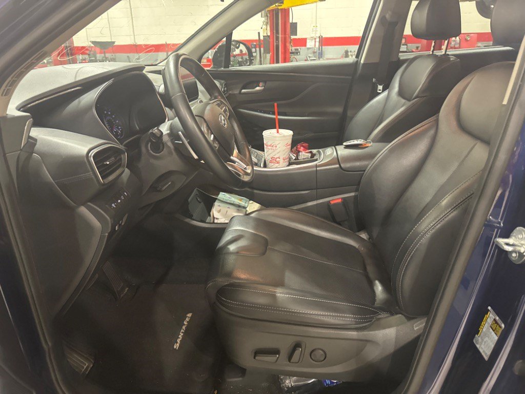 Used 2023 Hyundai Santa Fe XRT FWD image 3