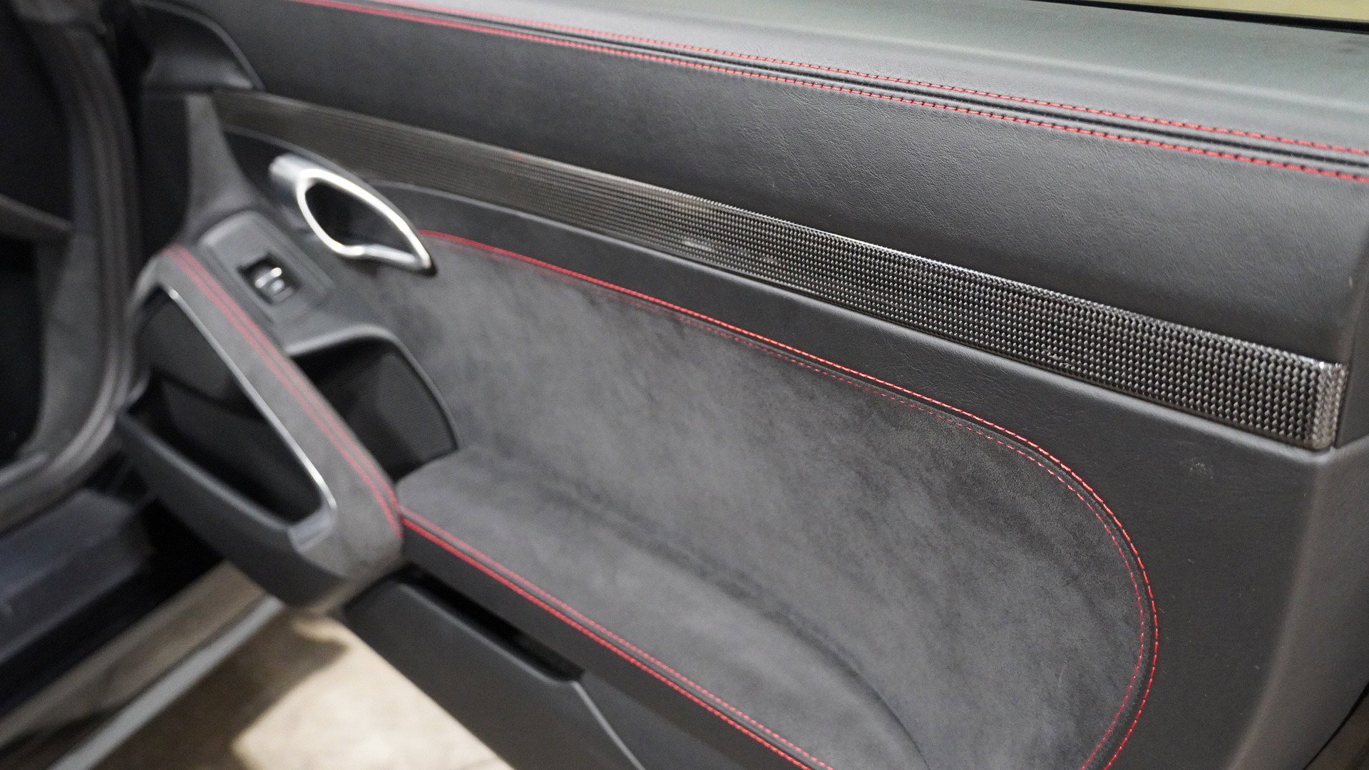 Used 2019 Porsche 911 Carrera 4 GTS image 35