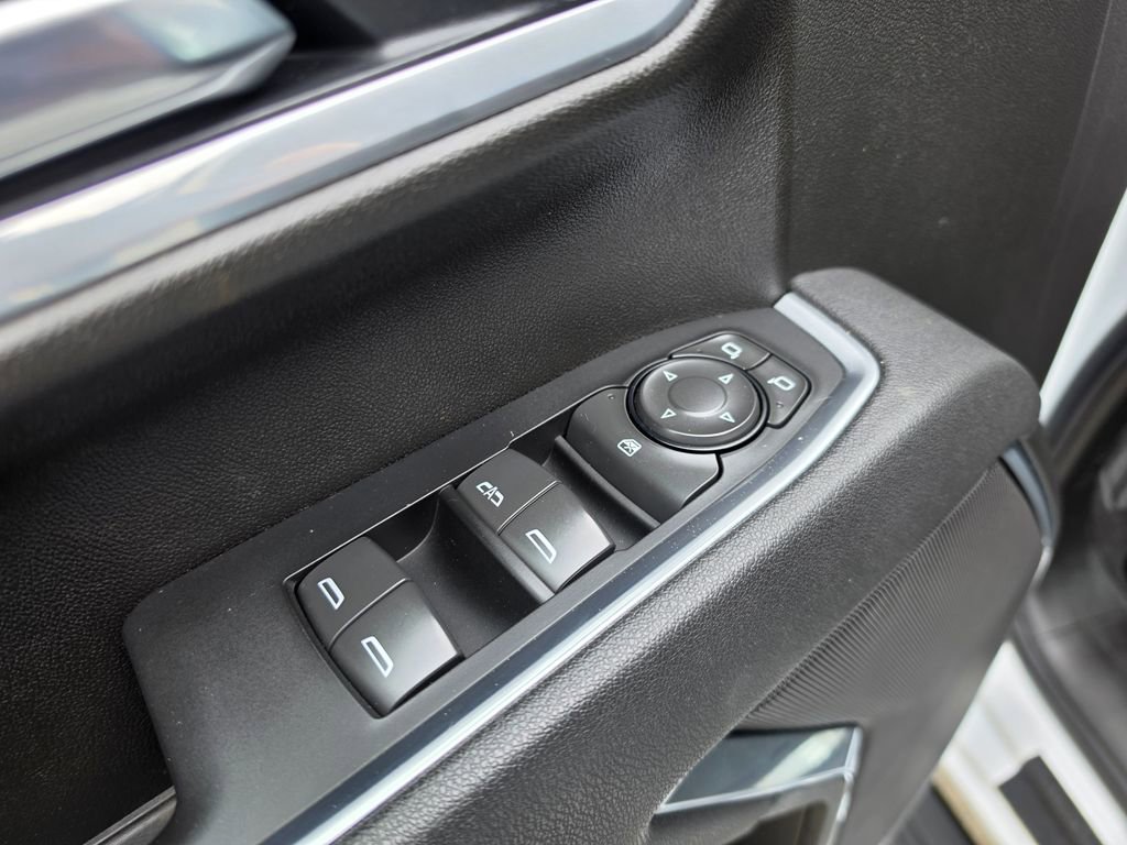 Used 2025 Chevrolet Silverado 2500 LT w/ Convenience Package AWD/4WD image 23
