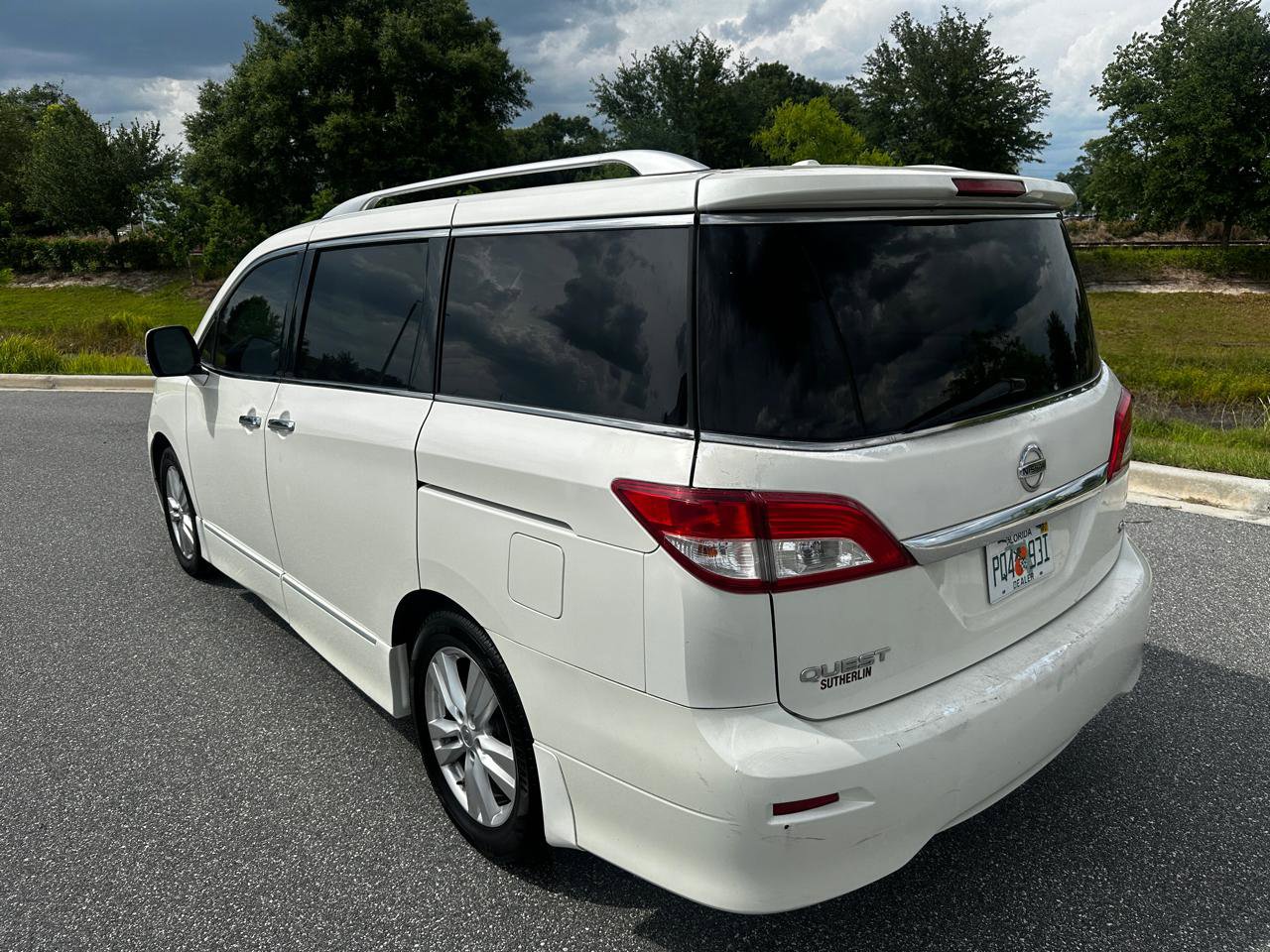 Used 2014 Nissan Quest SL FWD image 3