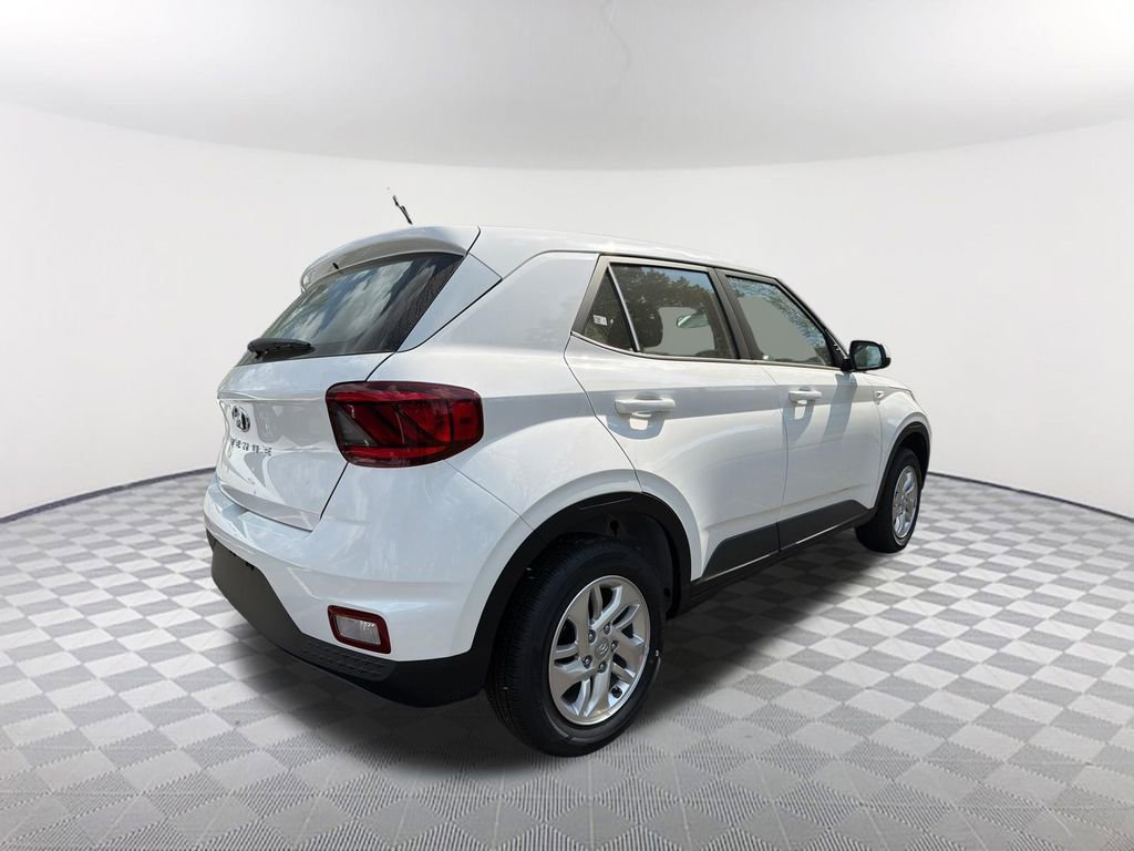 New 2026 Hyundai Venue SE image 5