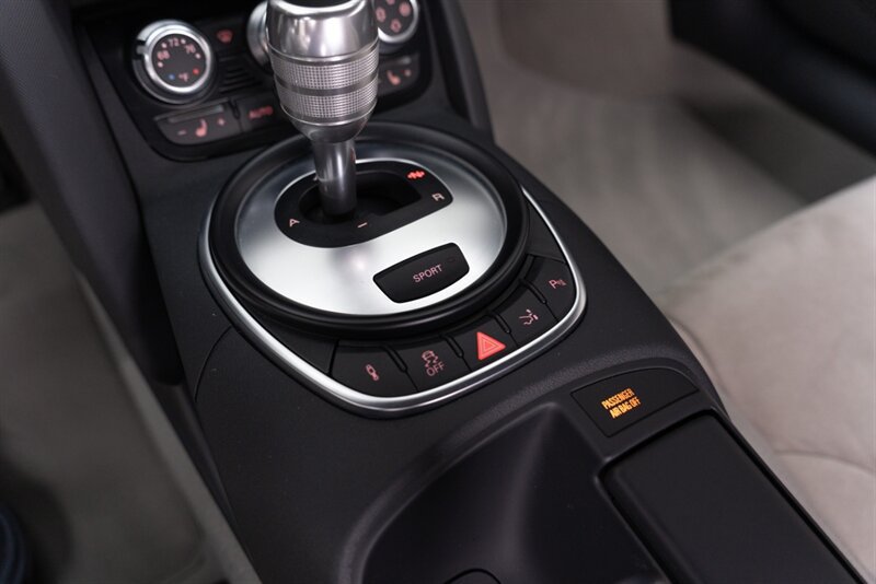 Used 2011 Audi R8 V8 AWD/4WD image 83