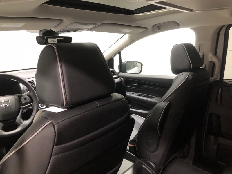 New 2026 Honda Odyssey Touring image 17