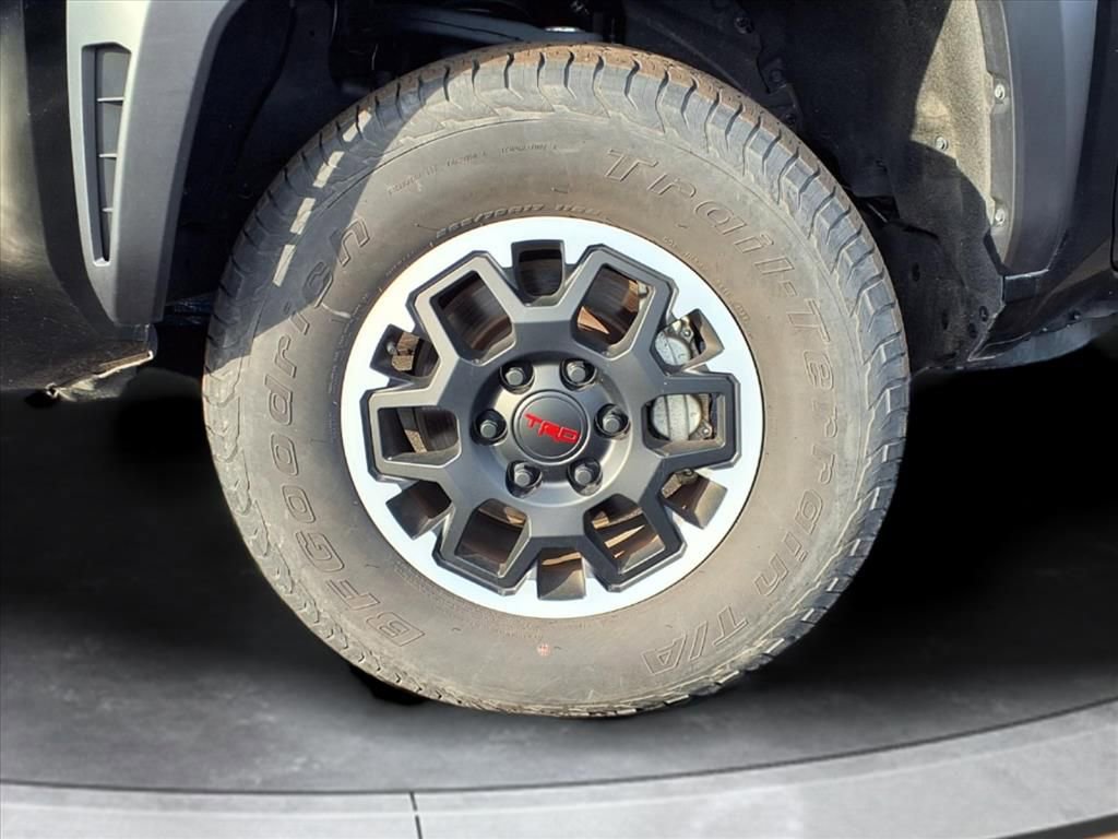 Used 2024 Toyota Tacoma TRD Off-Road image 22