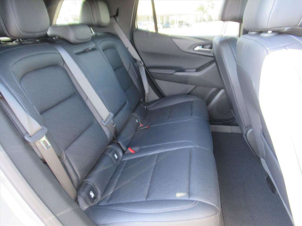 Used 2025 Chevrolet Equinox LT w/ Convenience Package II image 29