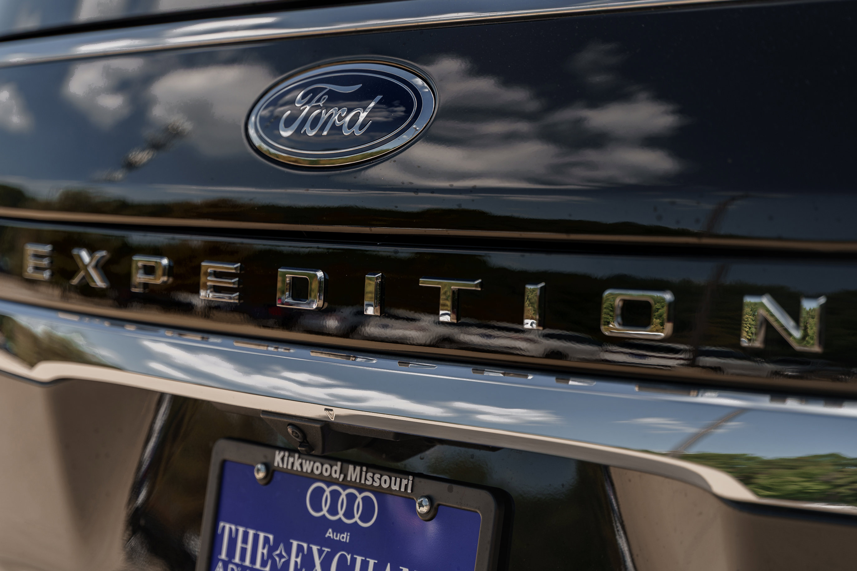 Used 2024 Ford Expedition Limited image 30