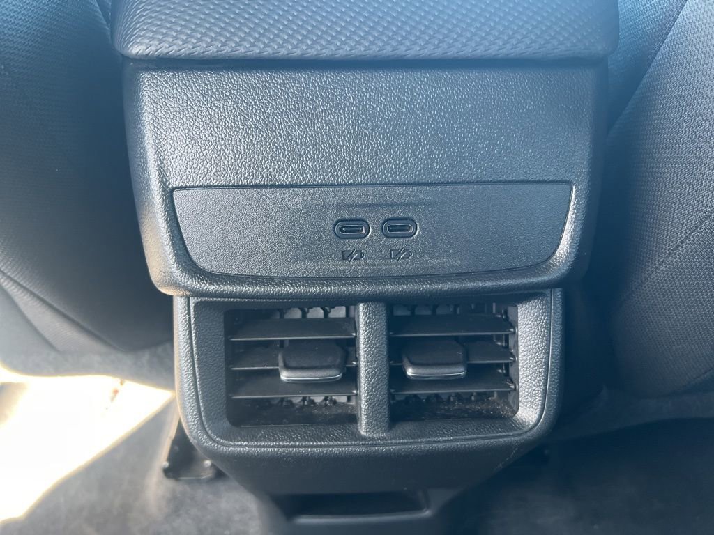 Used 2025 Chevrolet Equinox LT image 26