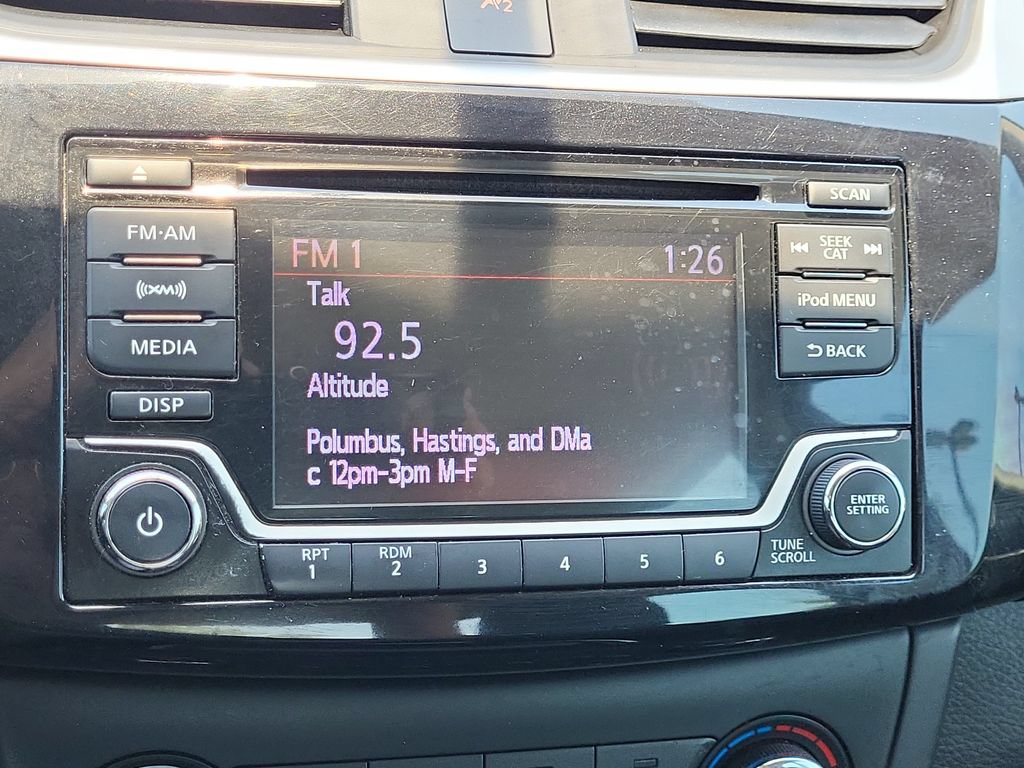 Used 2017 Nissan Sentra SV FWD image 27