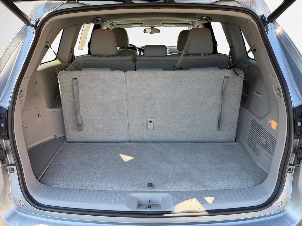 Used 2014 Toyota Highlander XLE AWD/4WD image 26