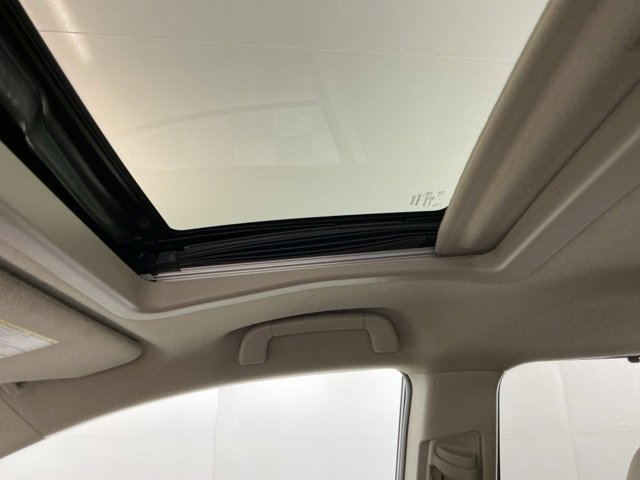 Used 2011 Toyota Sienna Limited image 21