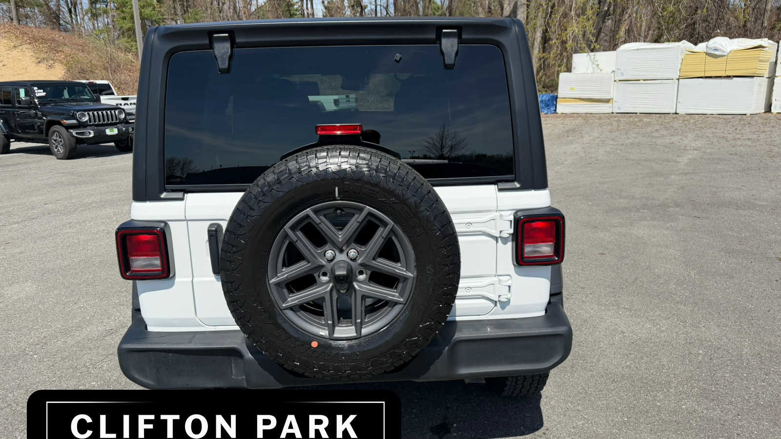 Certified 2025 Jeep Wrangler Unlimited Sport AWD/4WD image 5