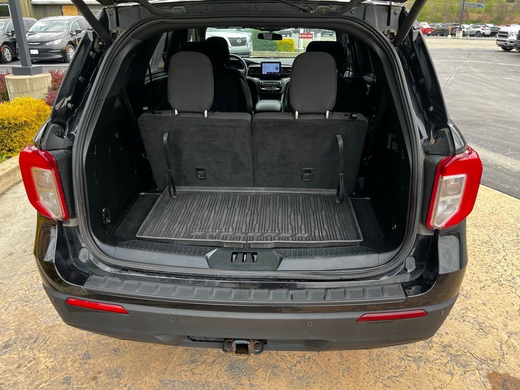 Used 2020 Ford Explorer XLT w/ Comfort Package AWD/4WD image 30