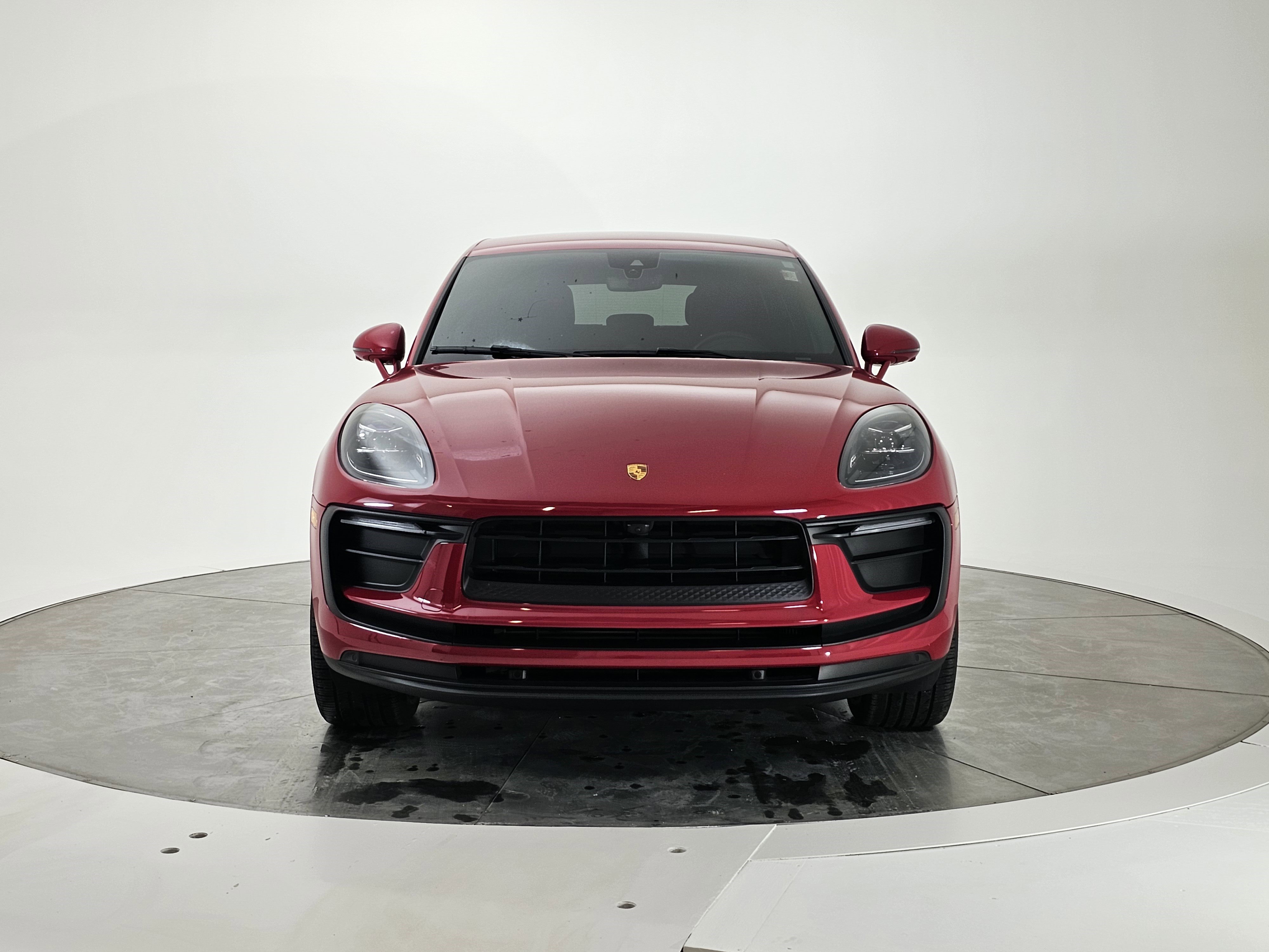 Used 2022 Porsche Macan image 5