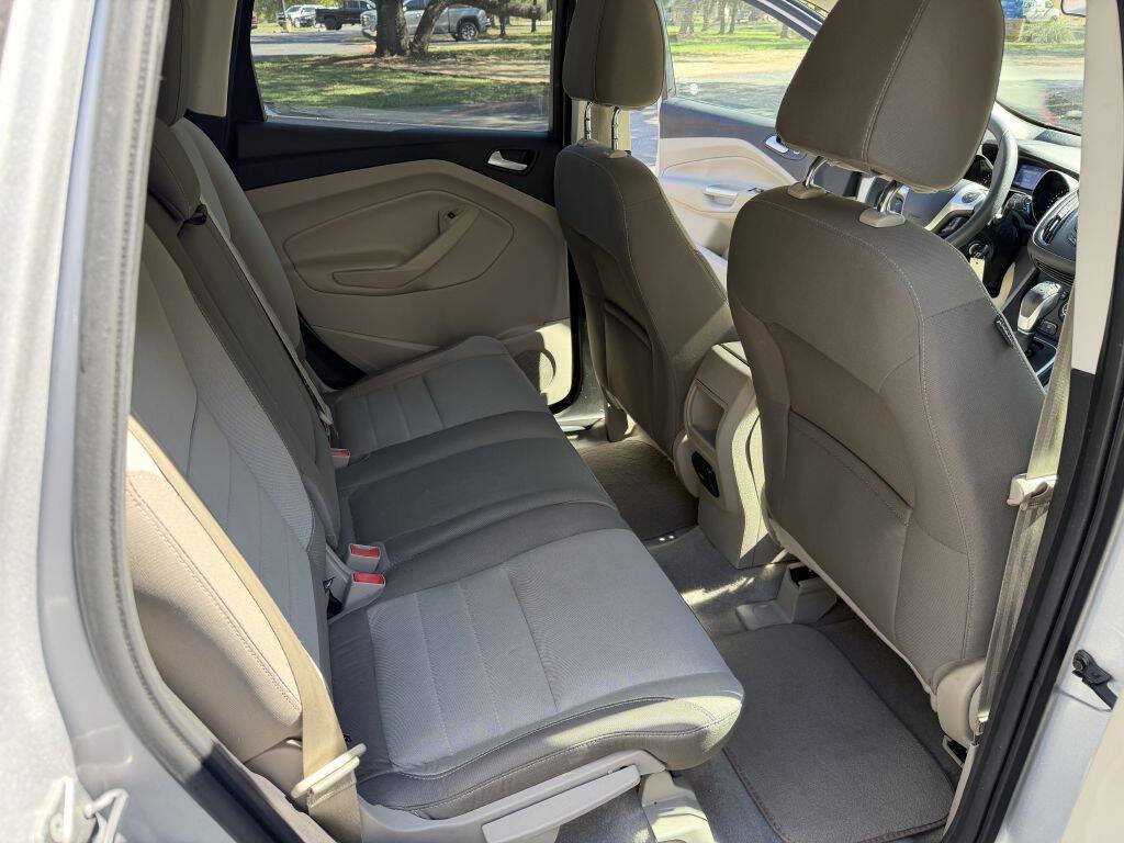 Used 2013 Ford Escape SE FWD image 18
