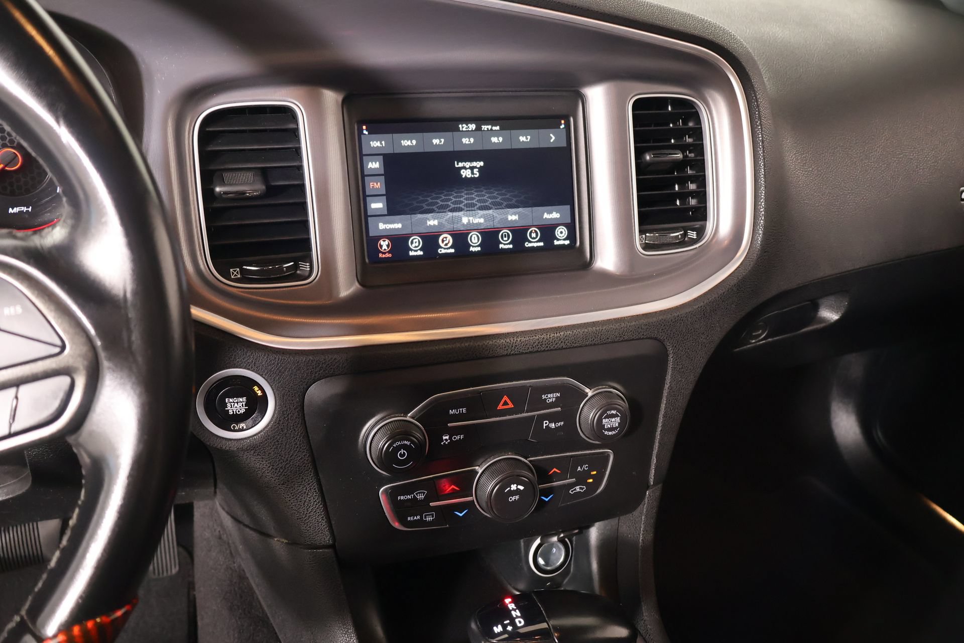 Used 2022 Dodge Charger SXT RWD image 5