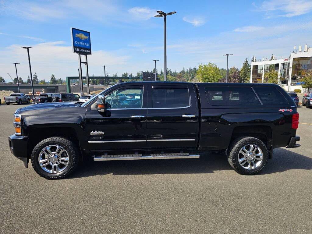 Used 2017 Chevrolet Silverado 2500 High Country w/ Duramax Plus Package AWD/4WD image 8