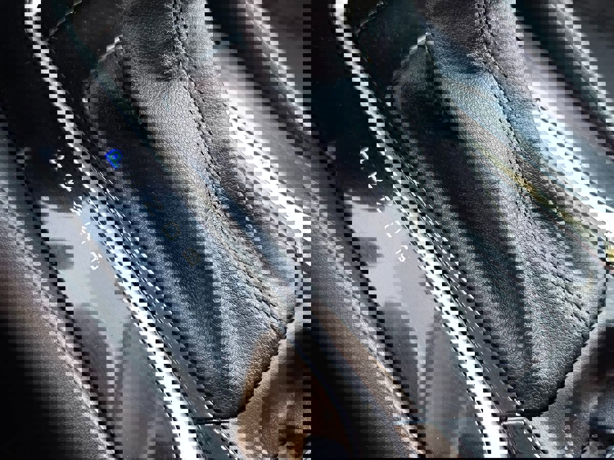 Used 2022 Toyota Corolla LE image 38