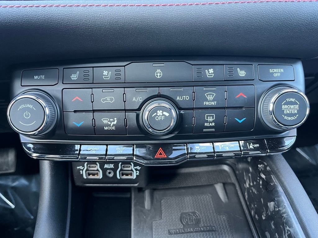 Used 2022 Dodge Durango R/T image 17