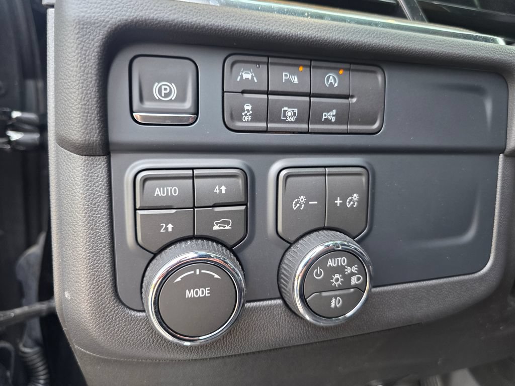 Certified 2026 Chevrolet Tahoe High Country AWD/4WD image 17