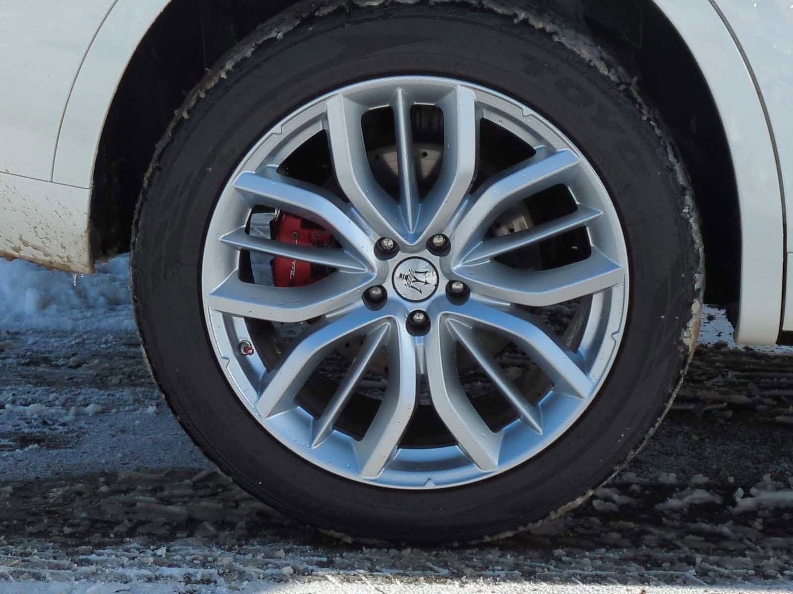 Used 2019 Maserati Levante S GranLusso image 14