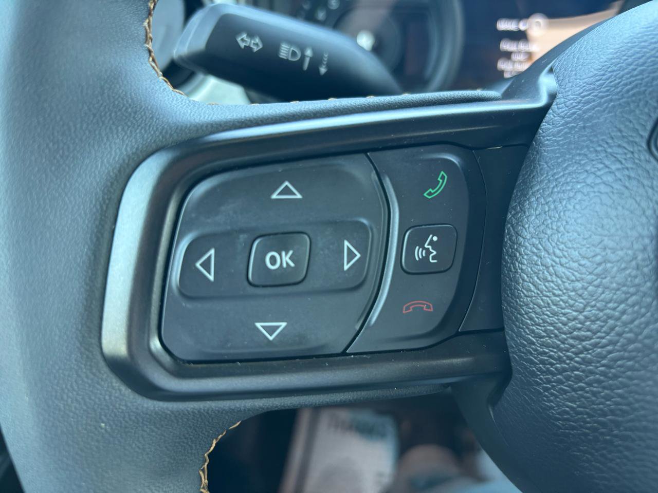 Used 2024 Jeep Wrangler Unlimited AWD/4WD image 17
