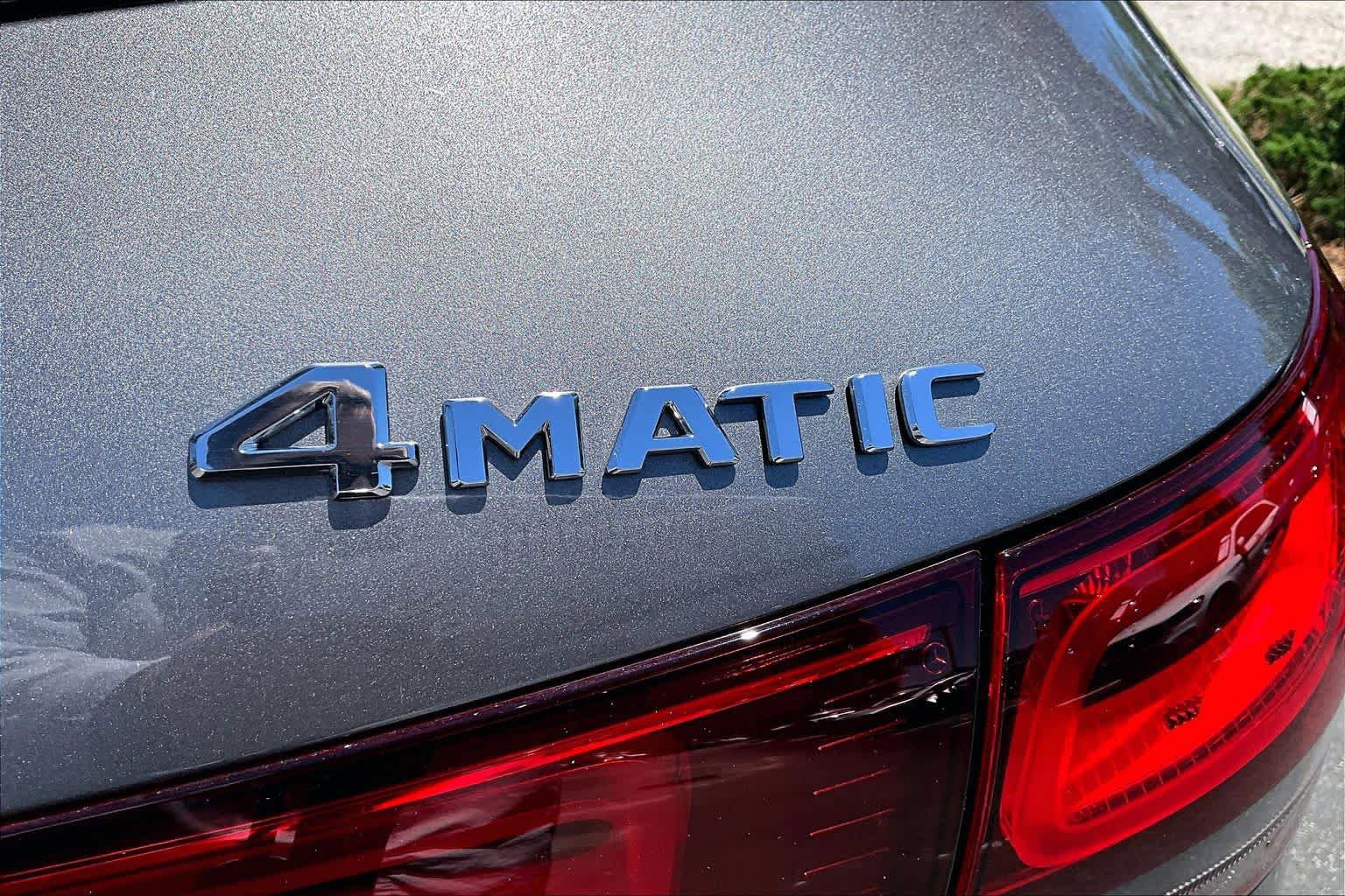 Used 2023 Mercedes-Benz GLA 250 4MATIC w/ Premium Package image 10