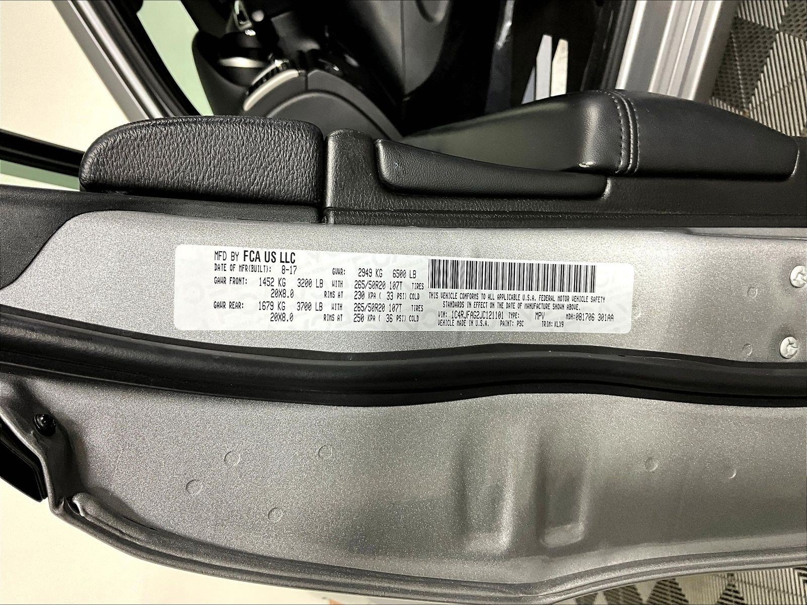 Used 2018 Jeep Grand Cherokee Altitude AWD/4WD image 19