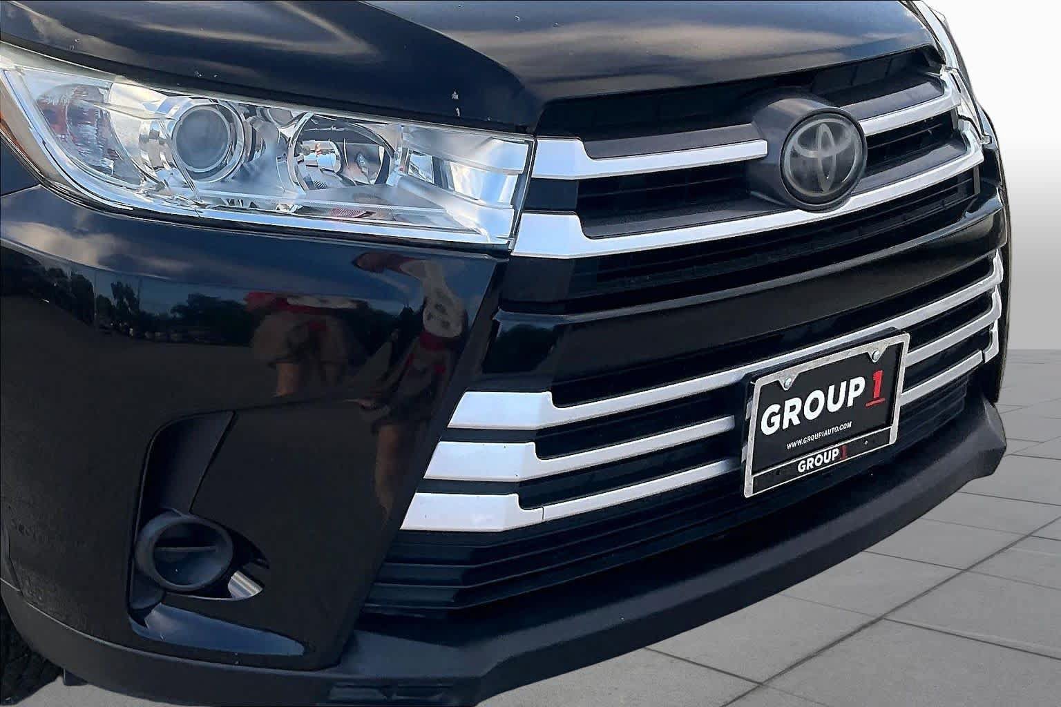 Used 2019 Toyota Highlander LE FWD image 29