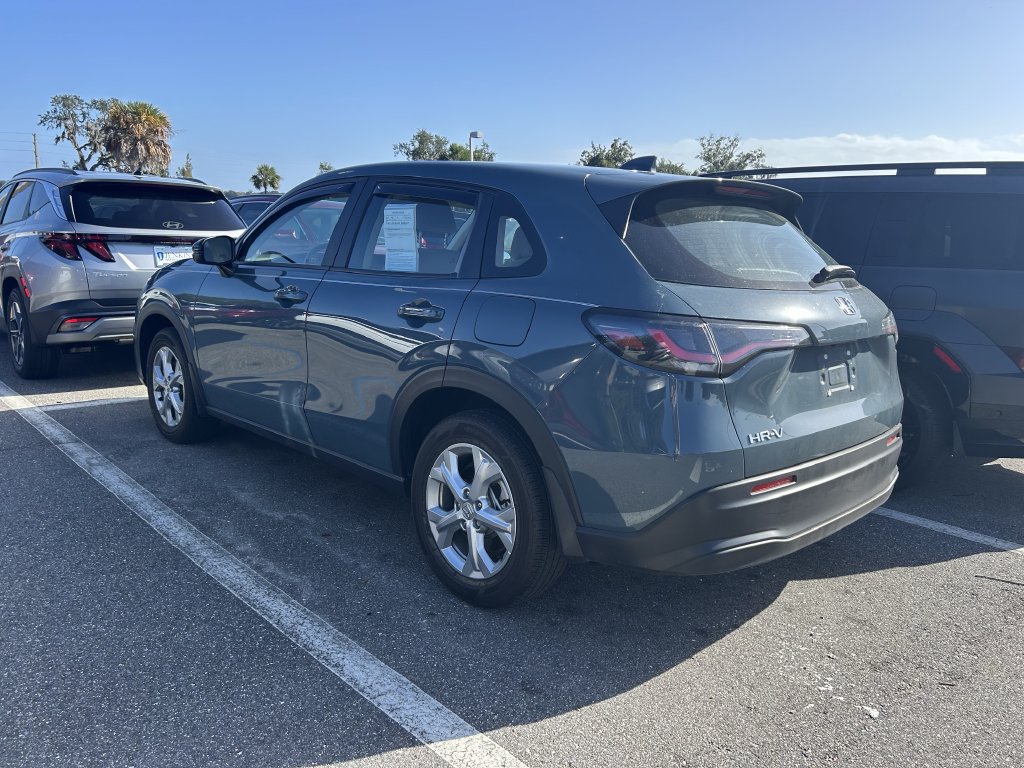 Used 2025 Honda HR-V LX image 6
