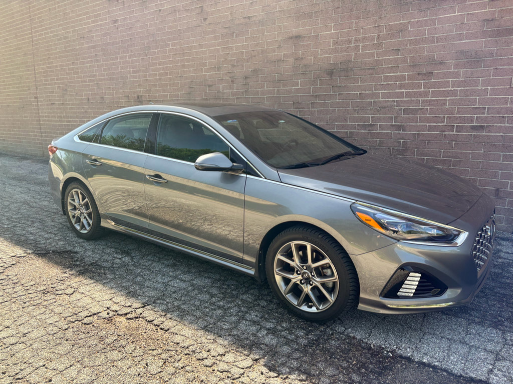Used 2018 Hyundai Sonata Limited w/ Cargo Package FWD image 6