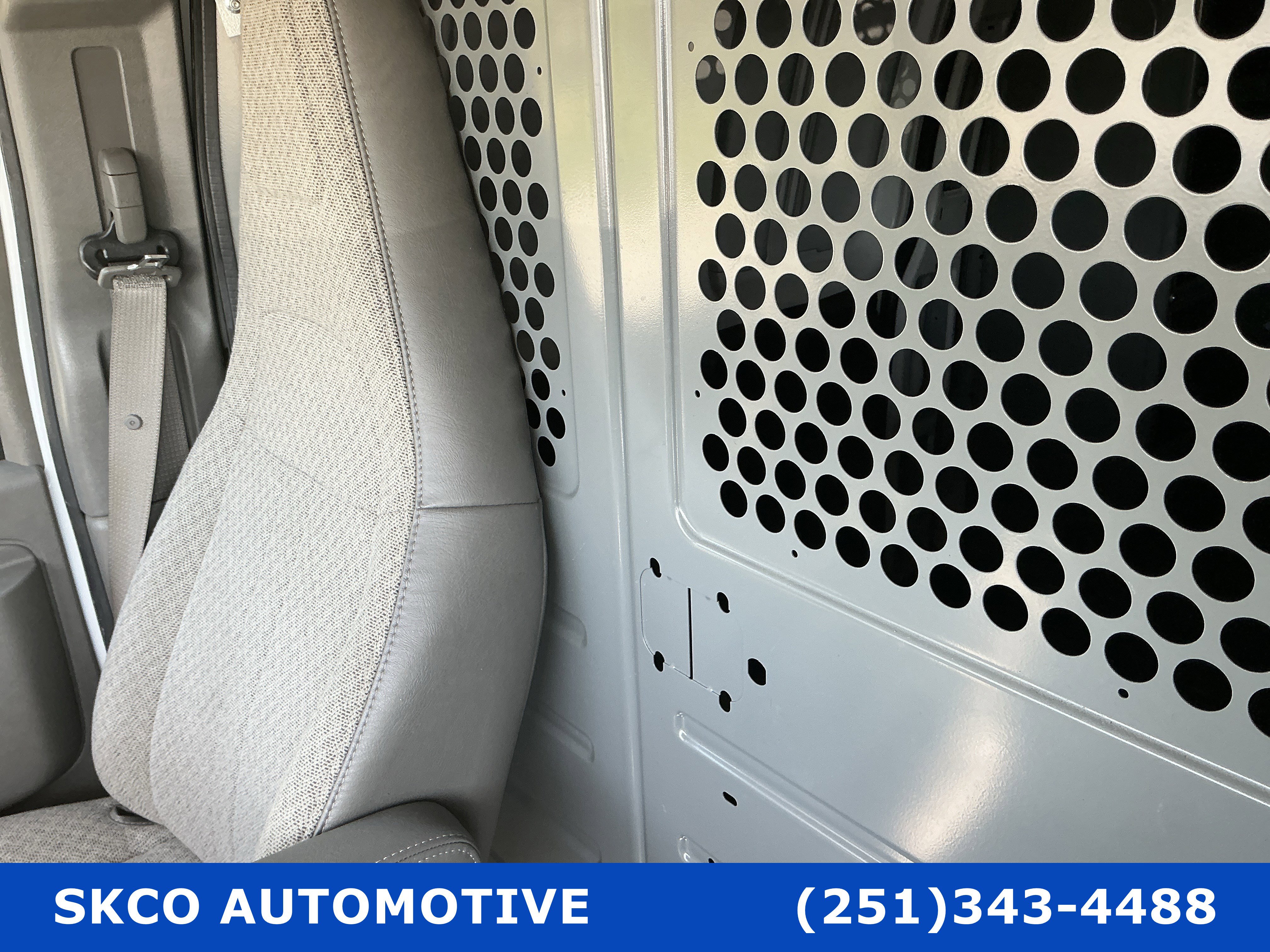 Used 2020 Chevrolet Express 2500 w/ Communications Package RWD image 27
