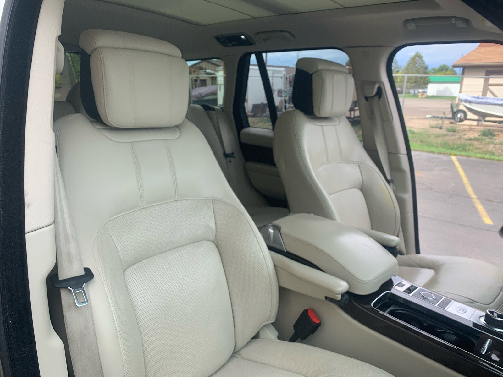 Used 2019 Land Rover Range Rover Supercharged image 18
