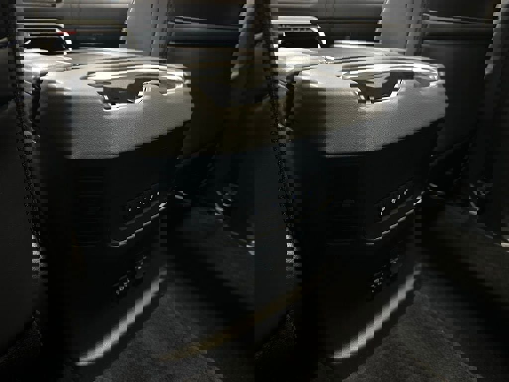 Used 2025 Toyota Tundra Platinum image 54