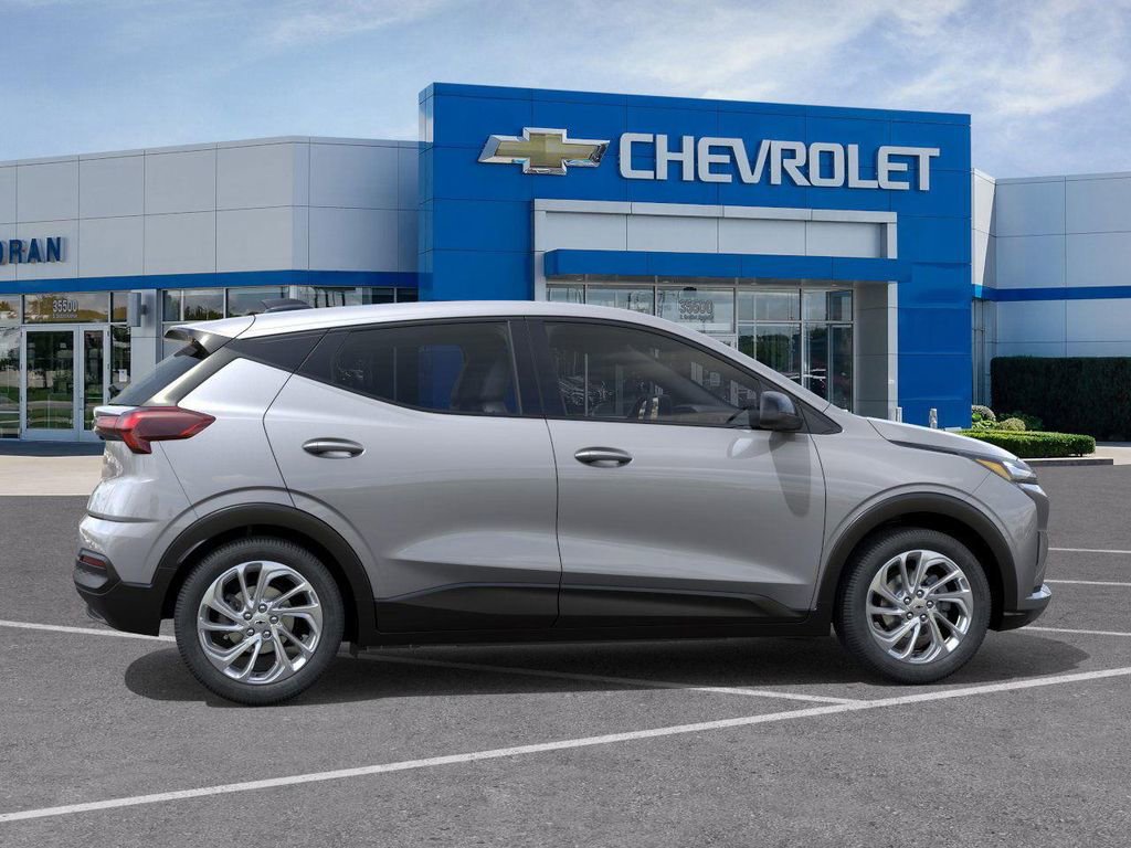 New 2027 Chevrolet Bolt LT image 5