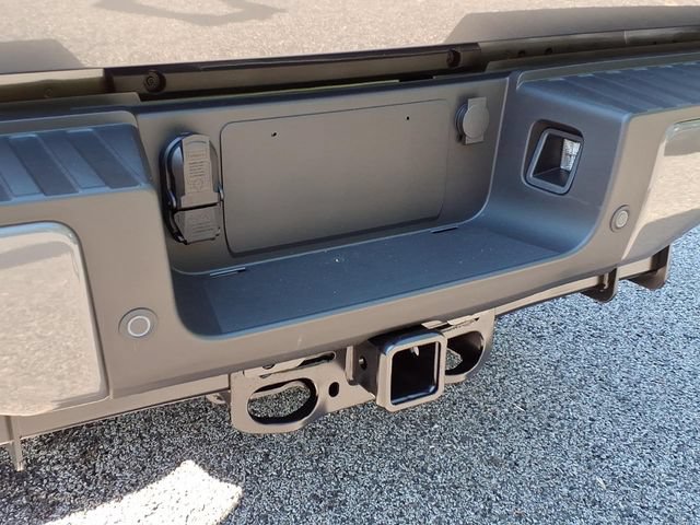 New 2026 Ford F250 XLT w/ XLT Premium Package AWD/4WD image 6