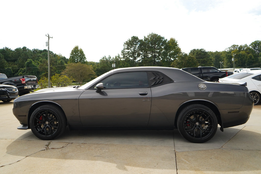 Used 2019 Dodge Challenger GT AWD/4WD image 23