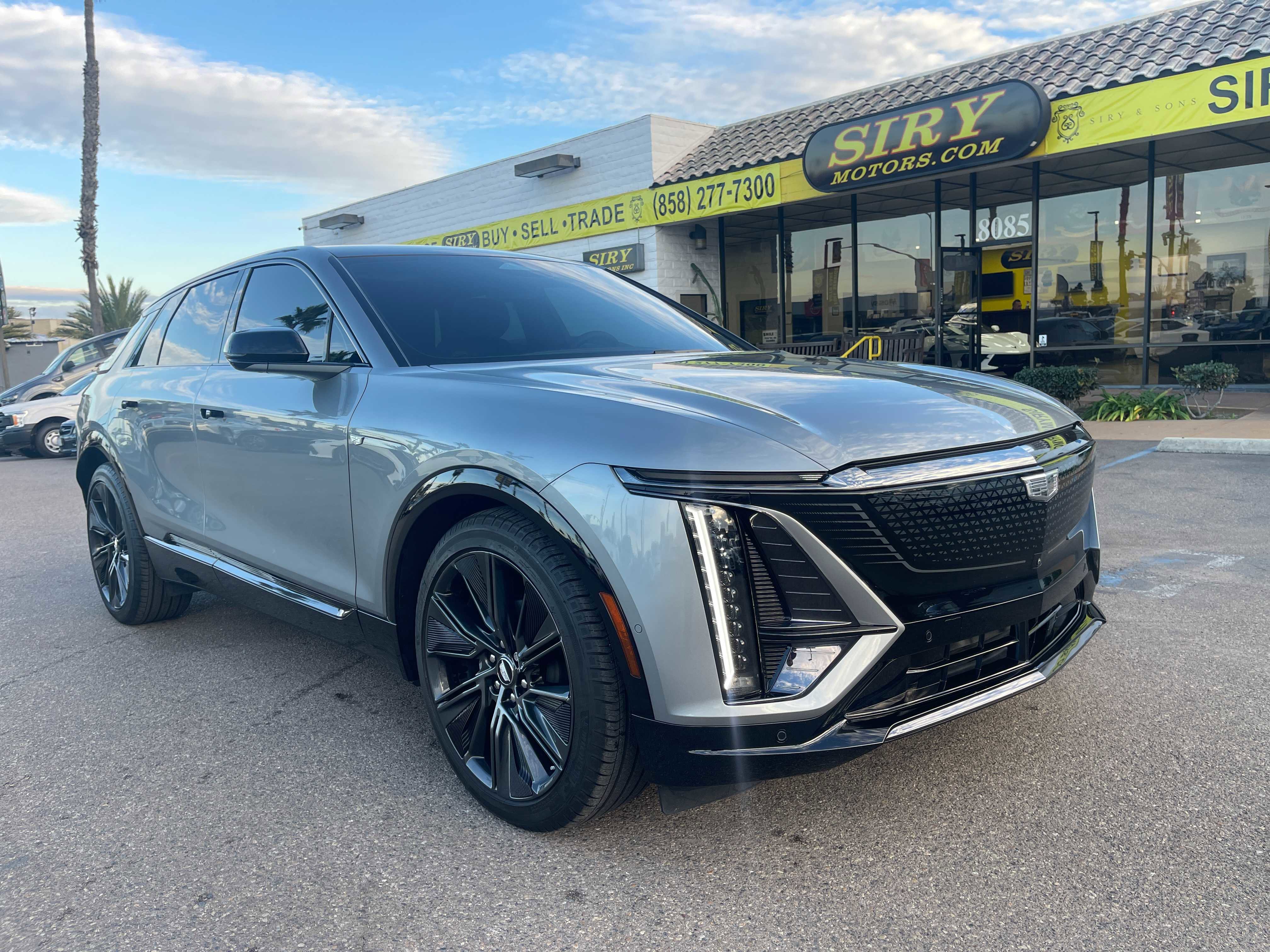 Used 2024 Cadillac Lyriq Sport image 1