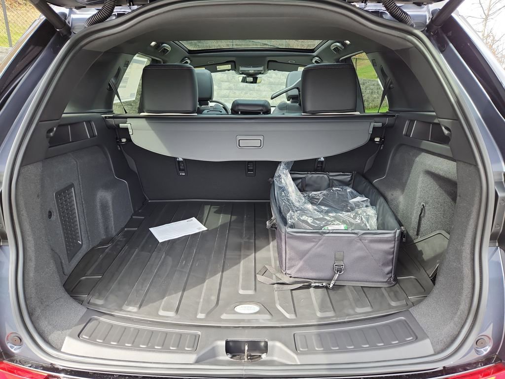 New 2026 Land Rover Discovery Sport Landmark image 13