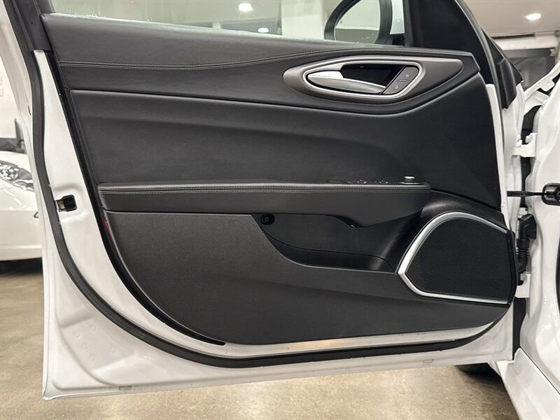 Used 2018 Alfa Romeo Giulia Ti Sport w/ Quick Order Package 22S Sport image 13